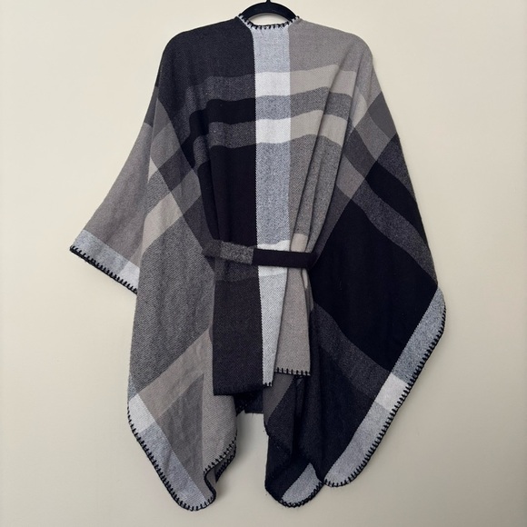 Torrid Women’s Grey & Black Plaid Belted Ruana - Picture 6 of 8
